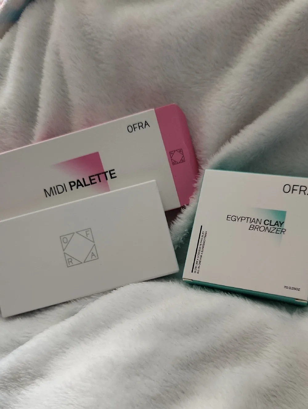 OFRA Midi Palette & Egyptian Clay Bronzer - White, Pink, Teal